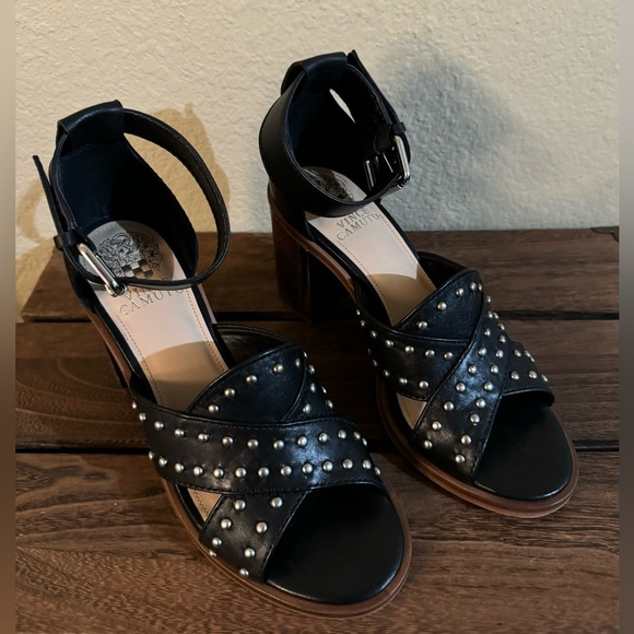 Vince Camuto Keresha Black Leather Studded Open Toe Sandals Pristine Size 7 - Picture 4 of 14